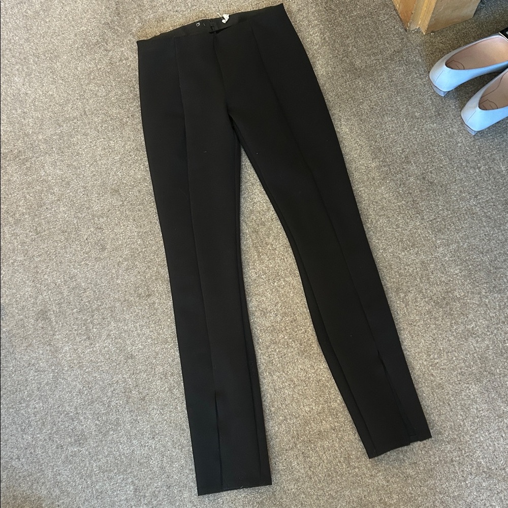 The Row Thilde Split Hem Legging - Picture 2 of 15